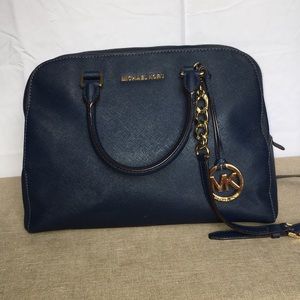 Michael Kors navy purse